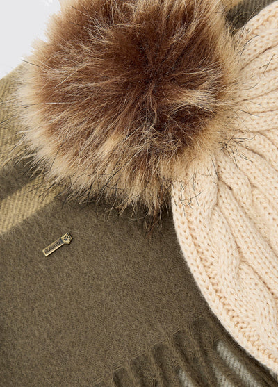 Foley set muts en sjaal