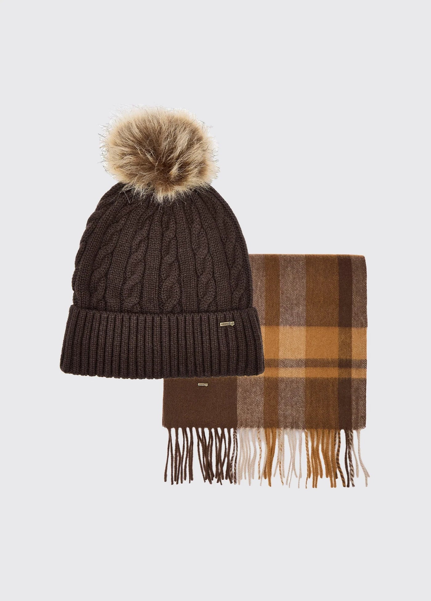 Foley set muts en sjaal